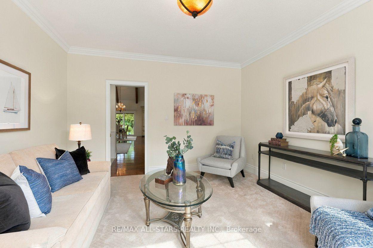 111 Lakeside Vista Way