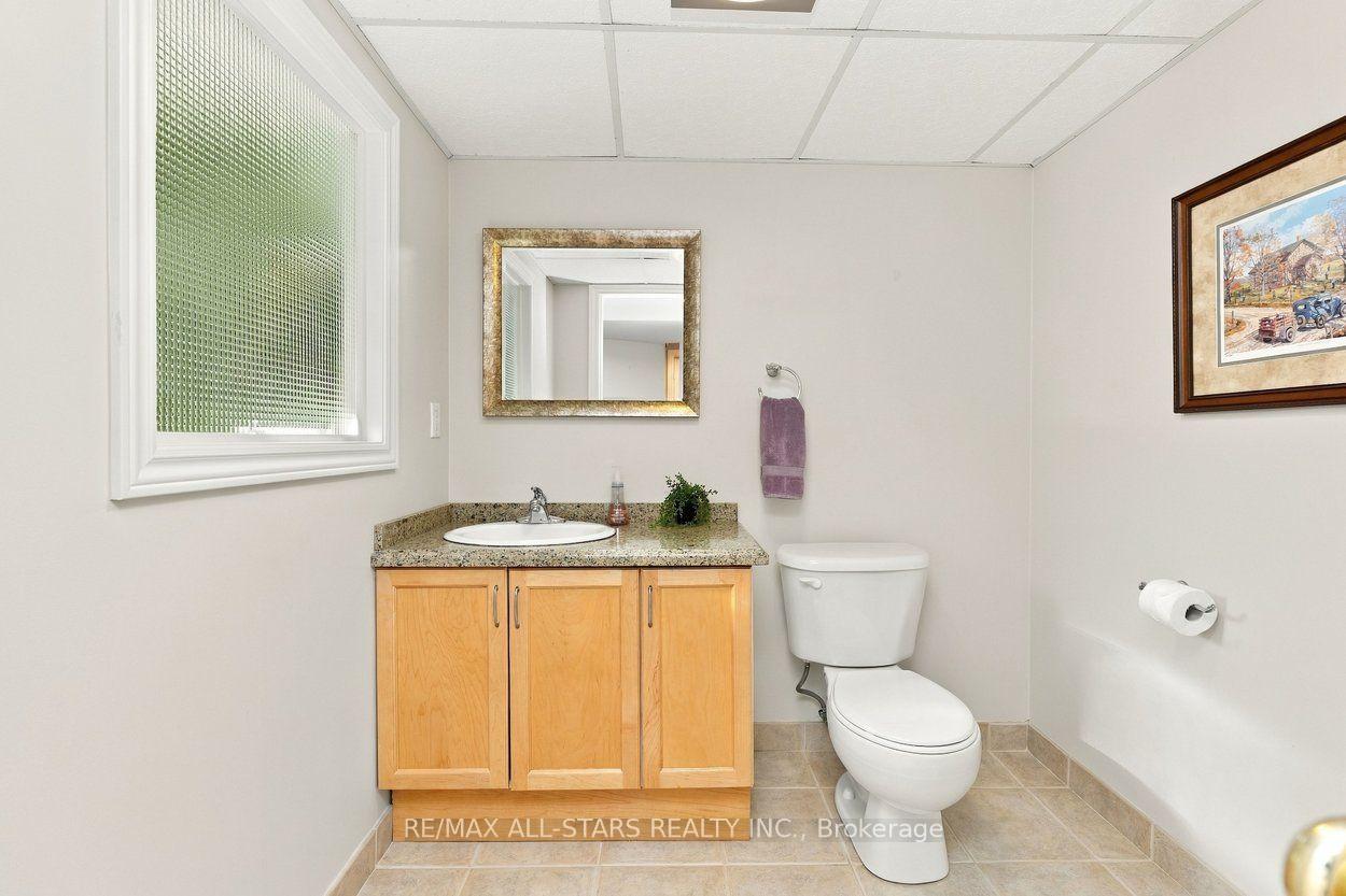 39 Louisbourg Way
