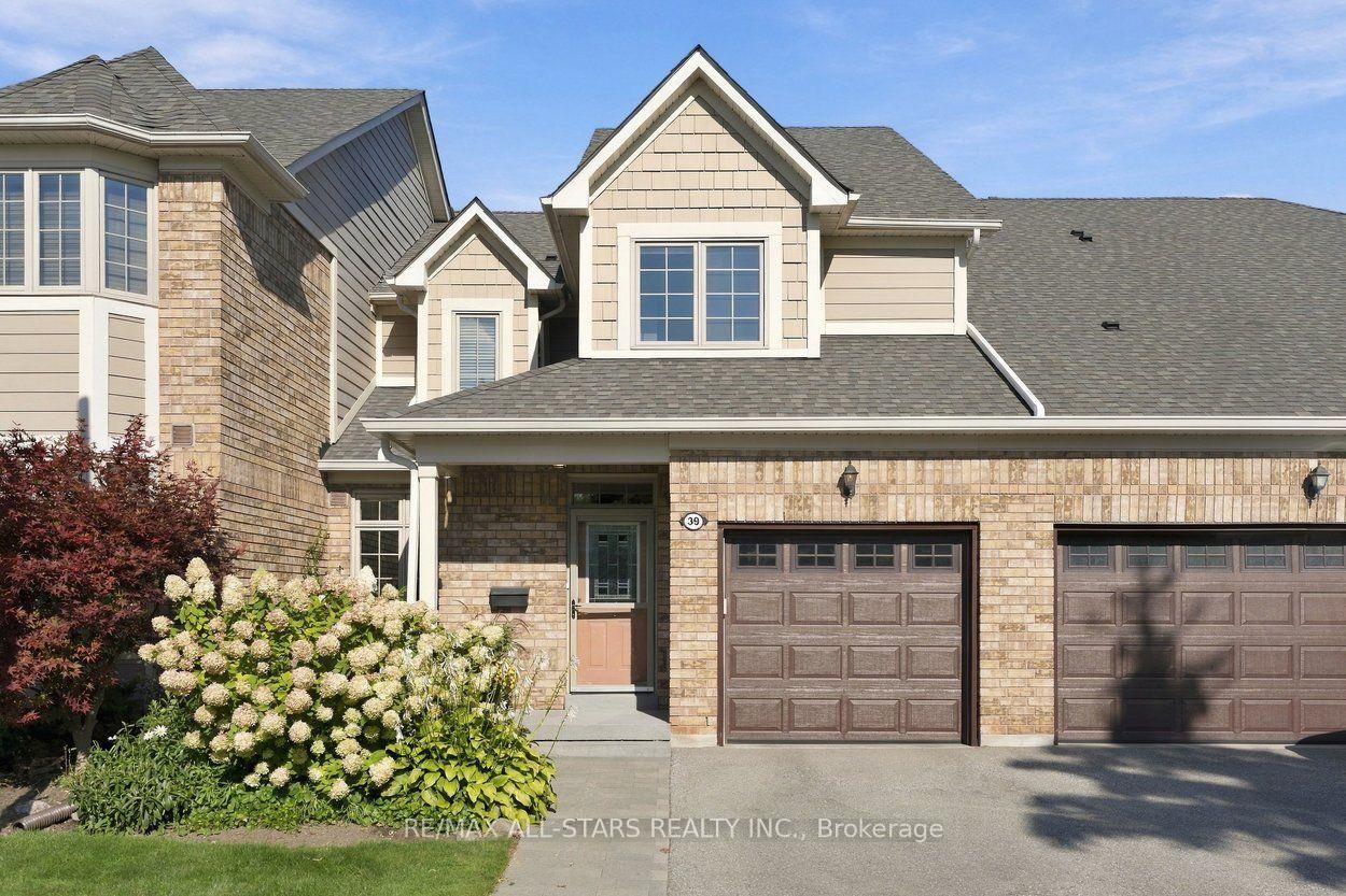 39 Louisbourg Way