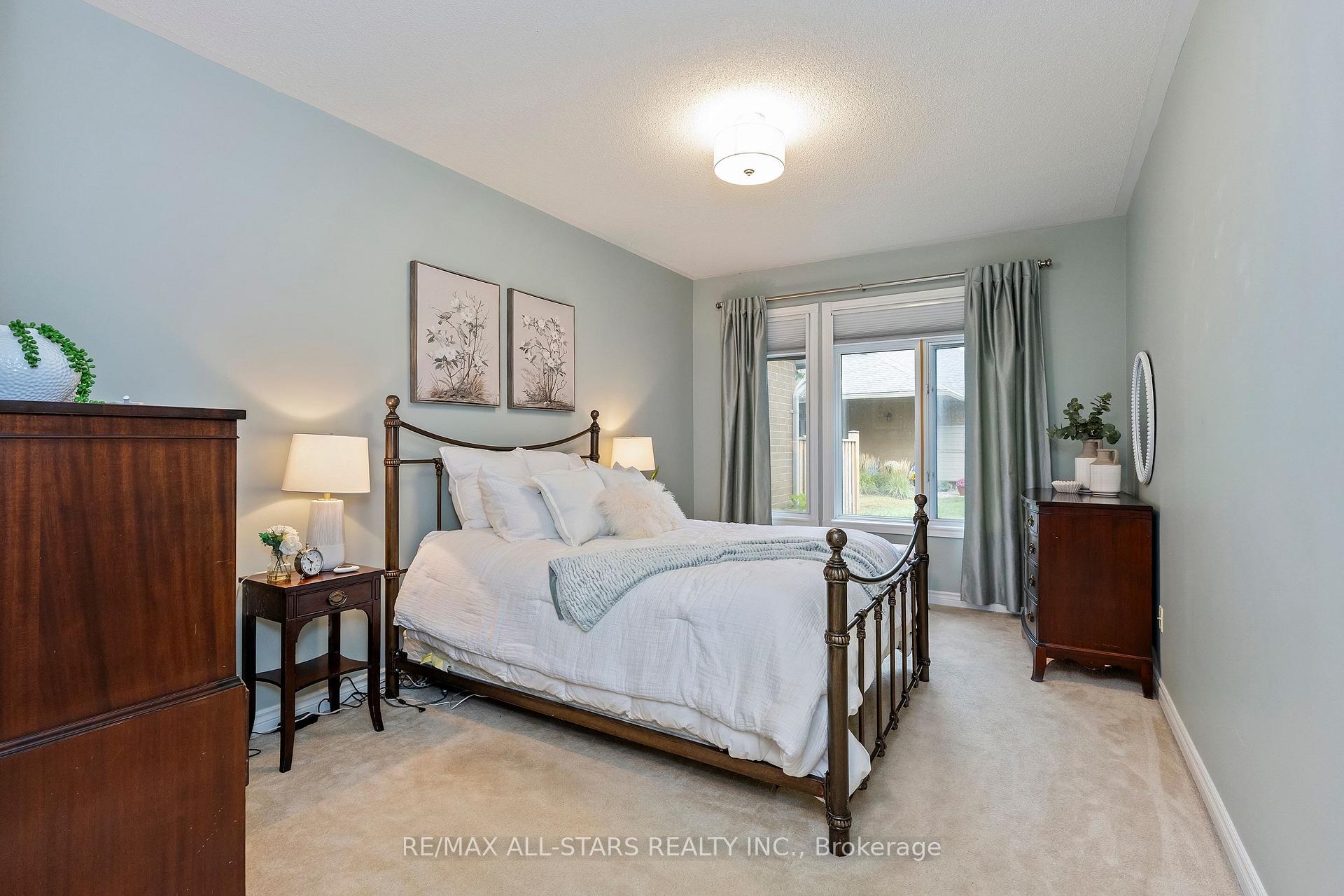 24 Sandpiper Key Way
