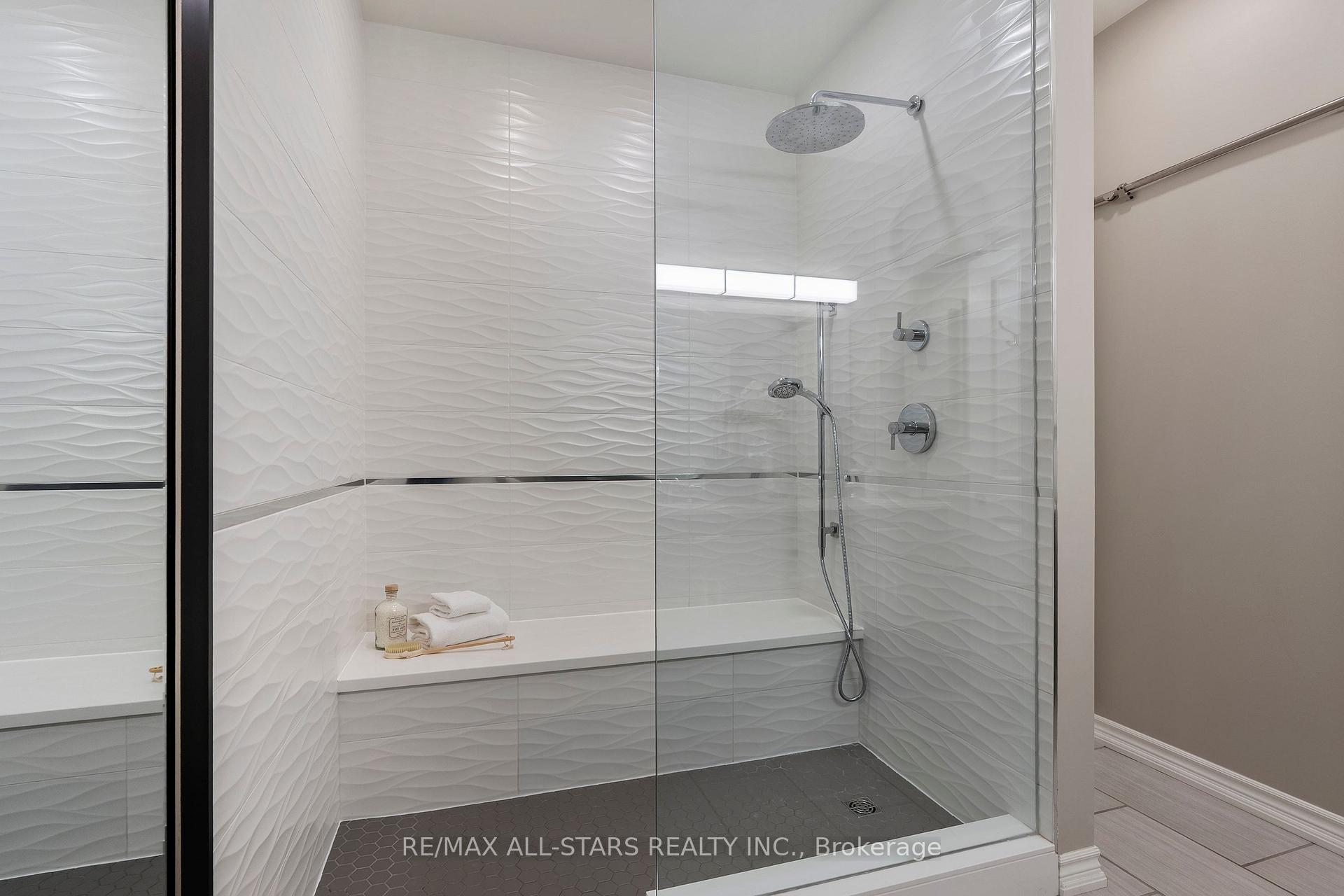 24 Sandpiper Key Way