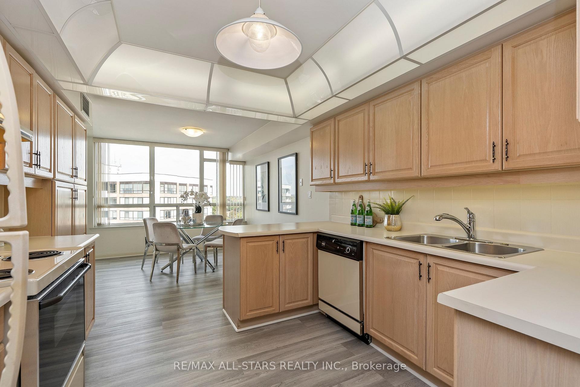 610 Bullock Drive 1102