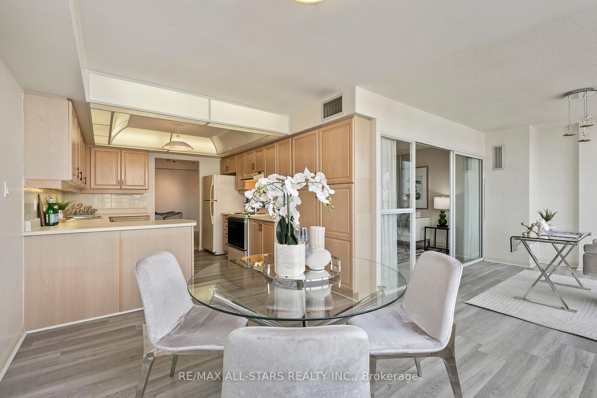 610 Bullock Drive 1102