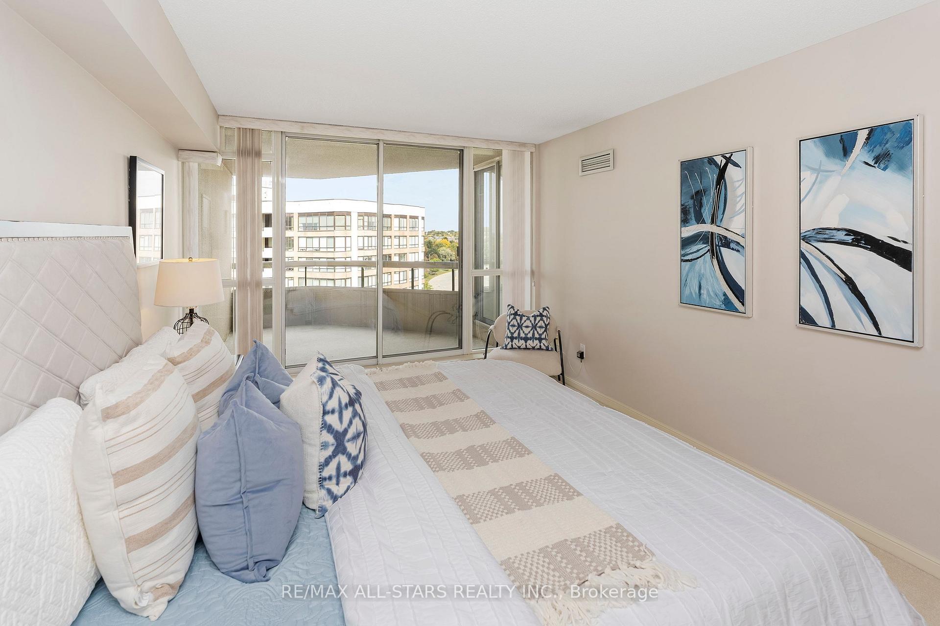 610 Bullock Drive 1102