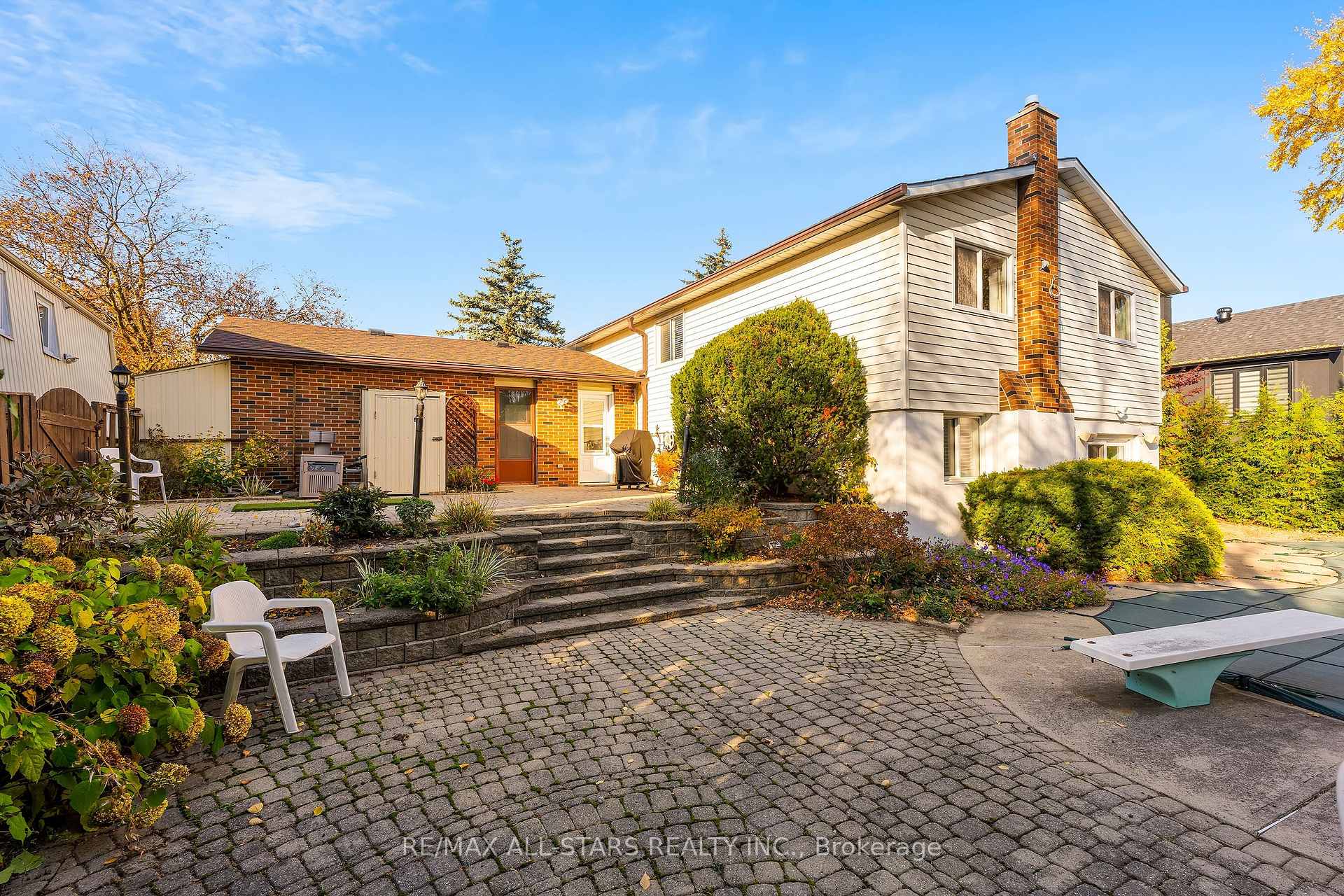 25 Captain Rolph Boulevard