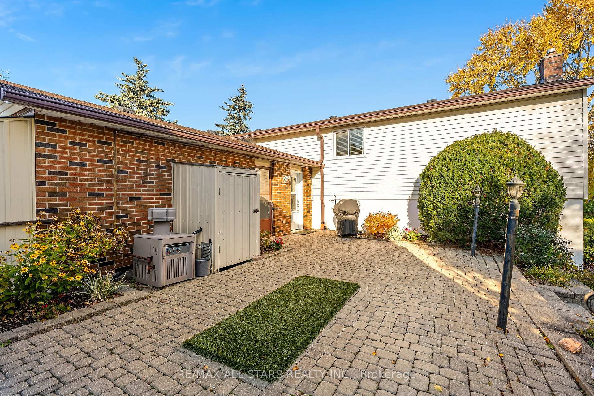 25 Captain Rolph Boulevard