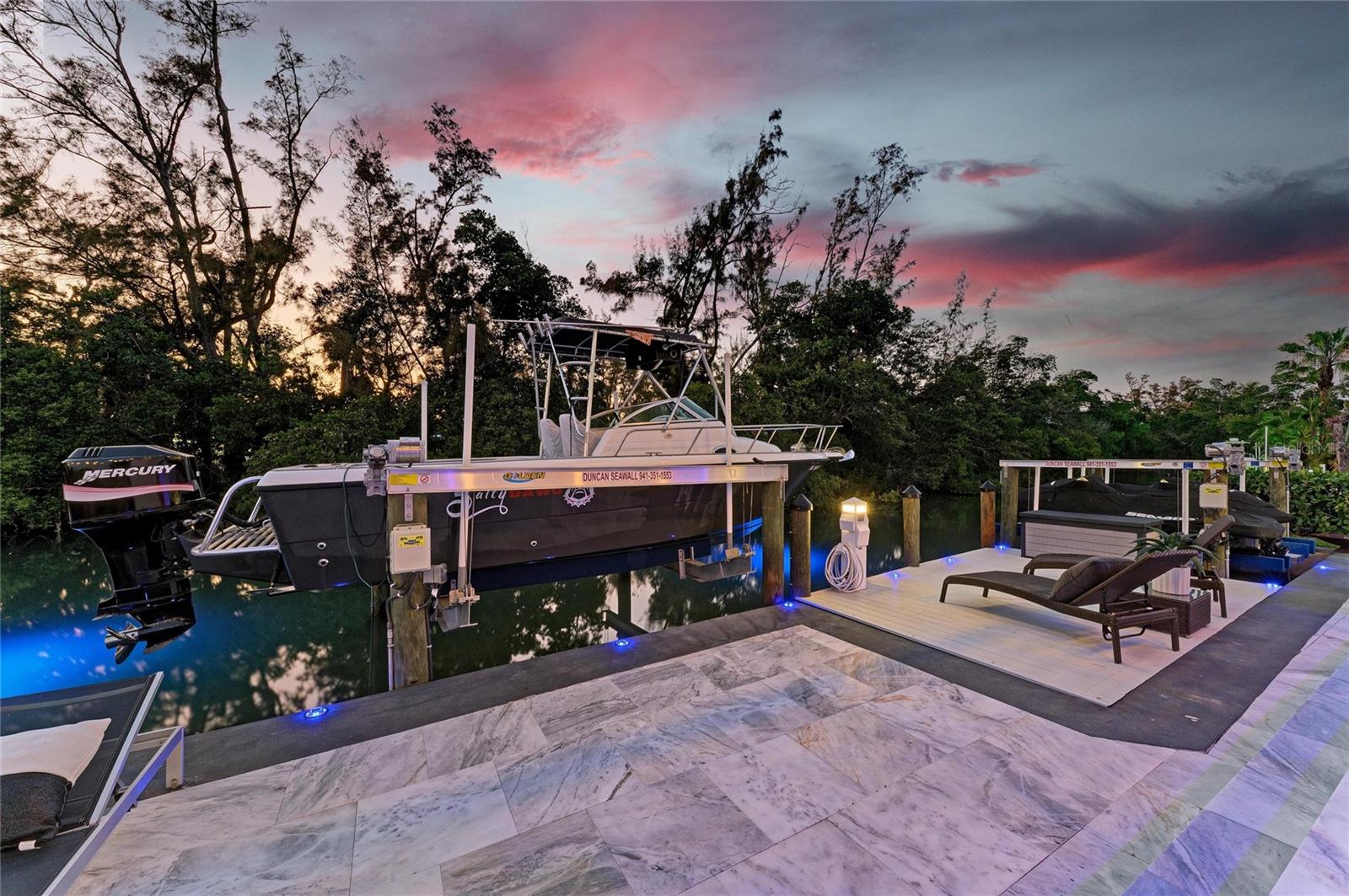 7149 LONGBOAT DR N