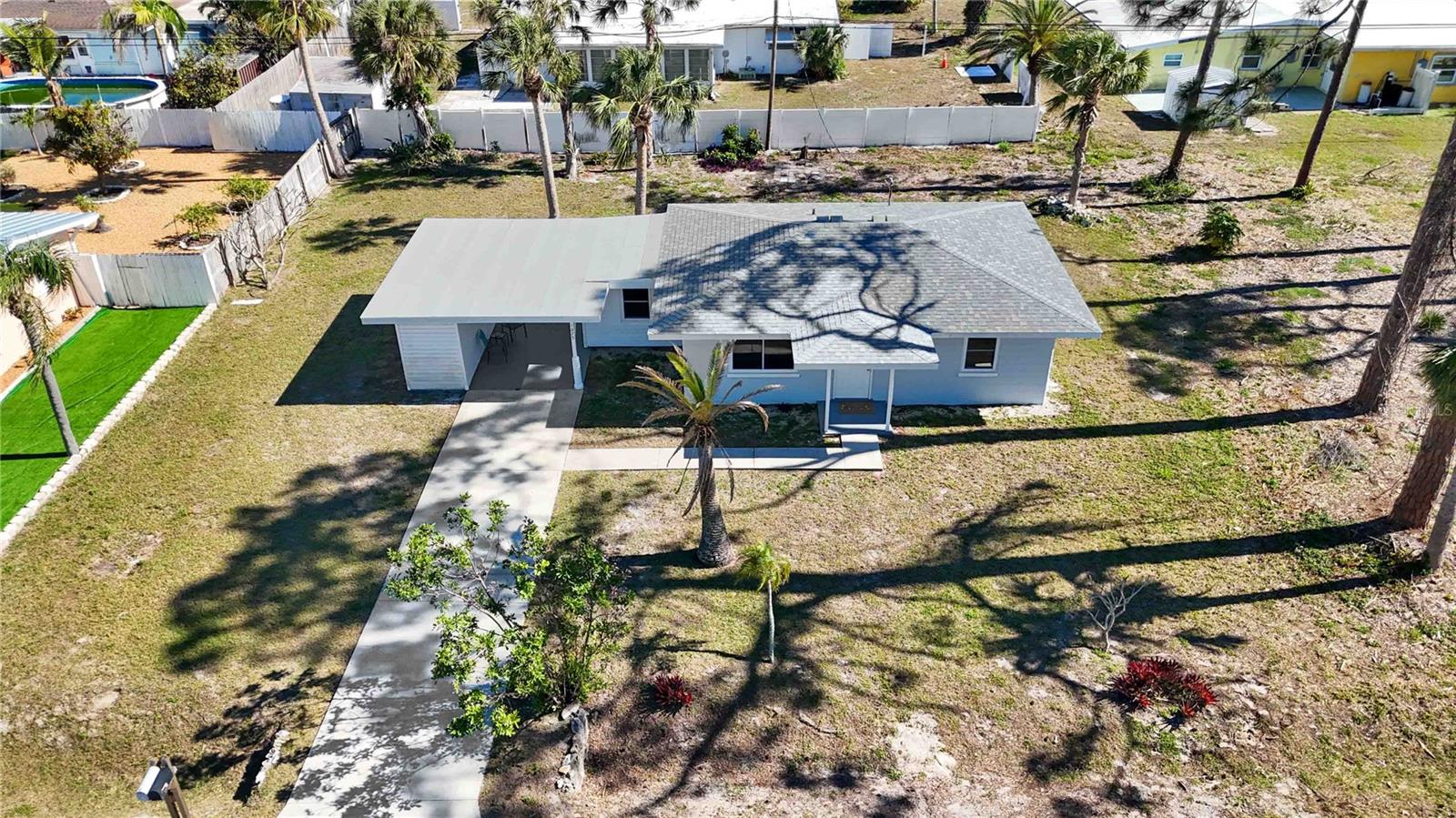 1075 FALCON RD