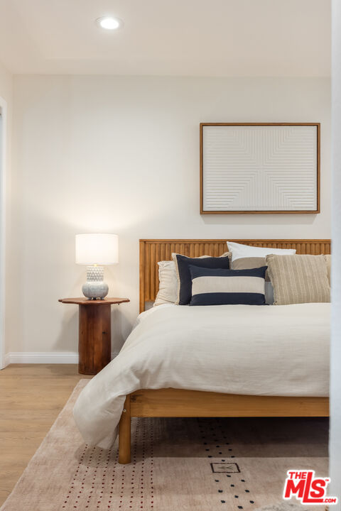 222 7th St Unit: 112