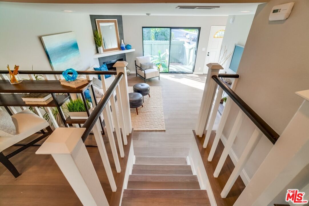 1832 Rockefeller Ln Unit: 9