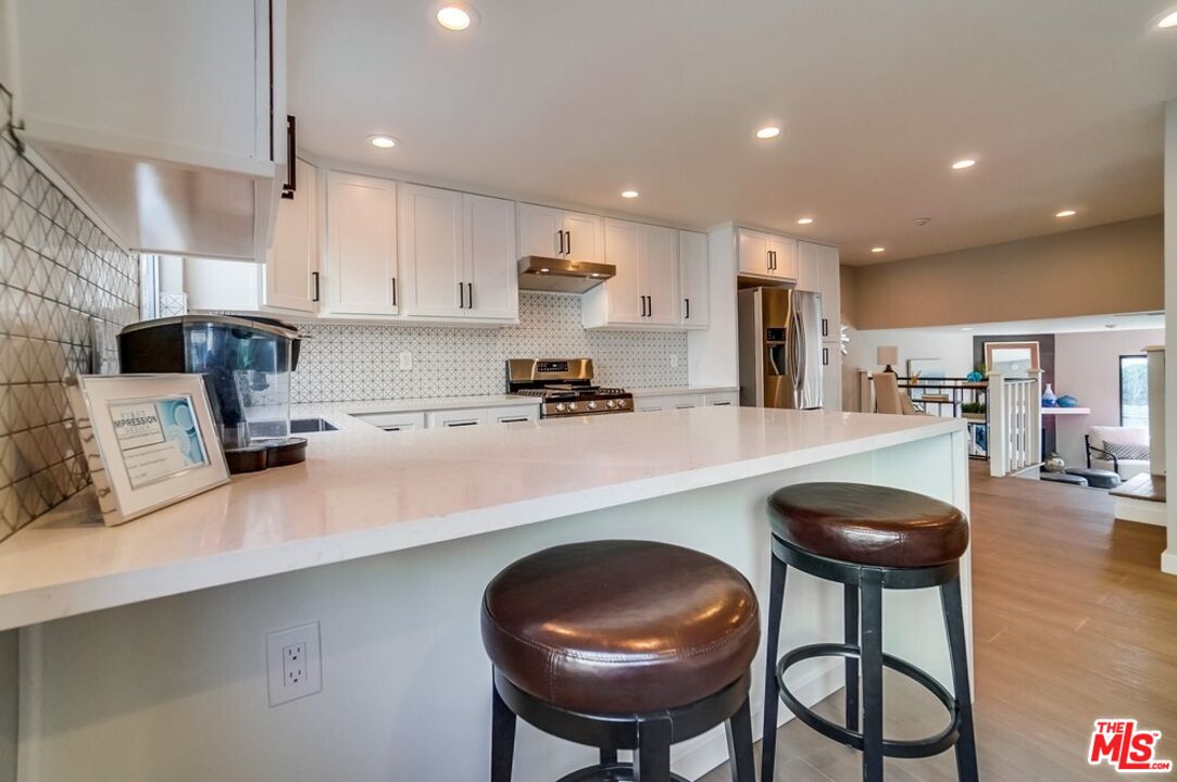 1832 Rockefeller Ln Unit: 9