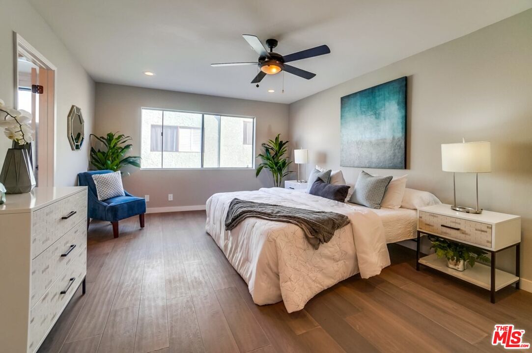 1832 Rockefeller Ln Unit: 9