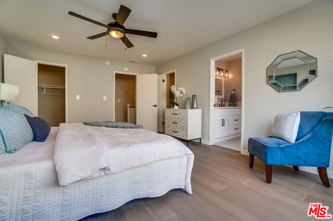 1832 Rockefeller Ln Unit: 9