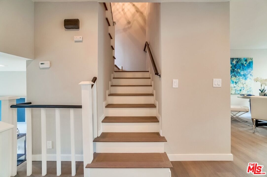 1832 Rockefeller Ln Unit: 9