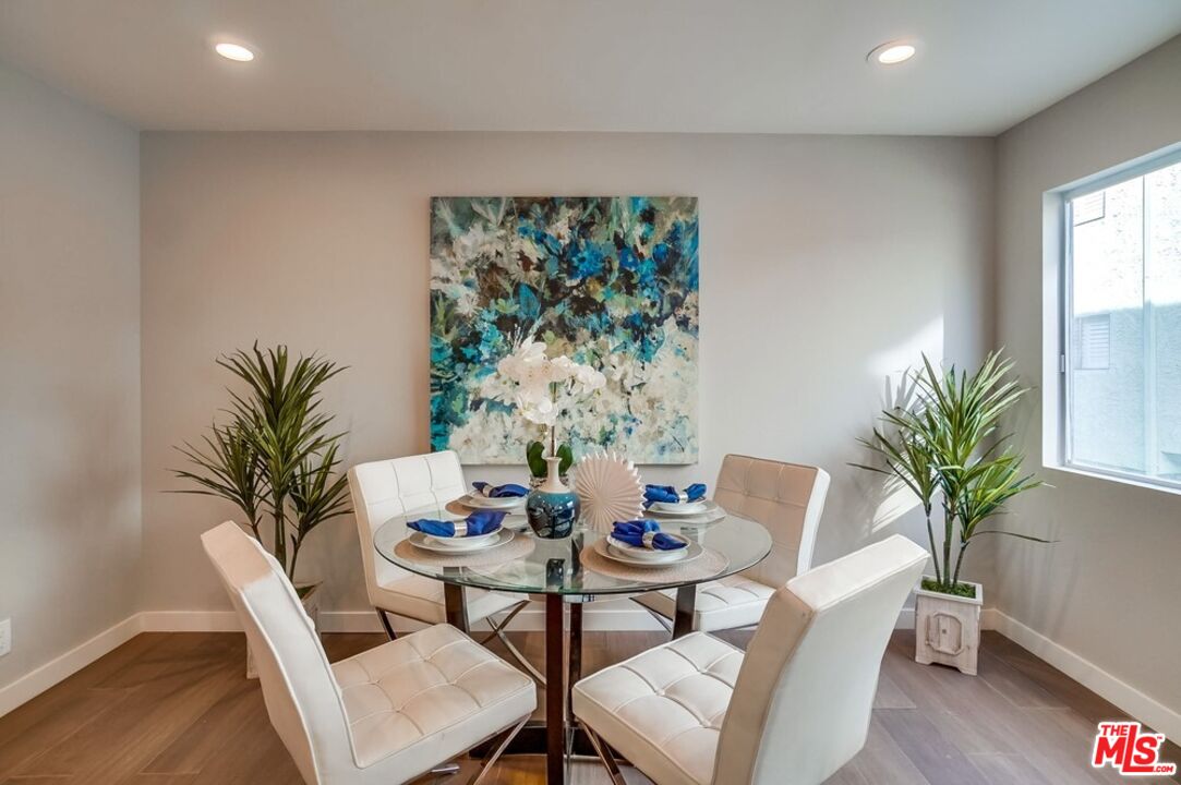 1832 Rockefeller Ln Unit: 9