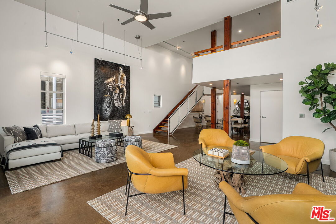 615 Hampton Dr Unit: C102