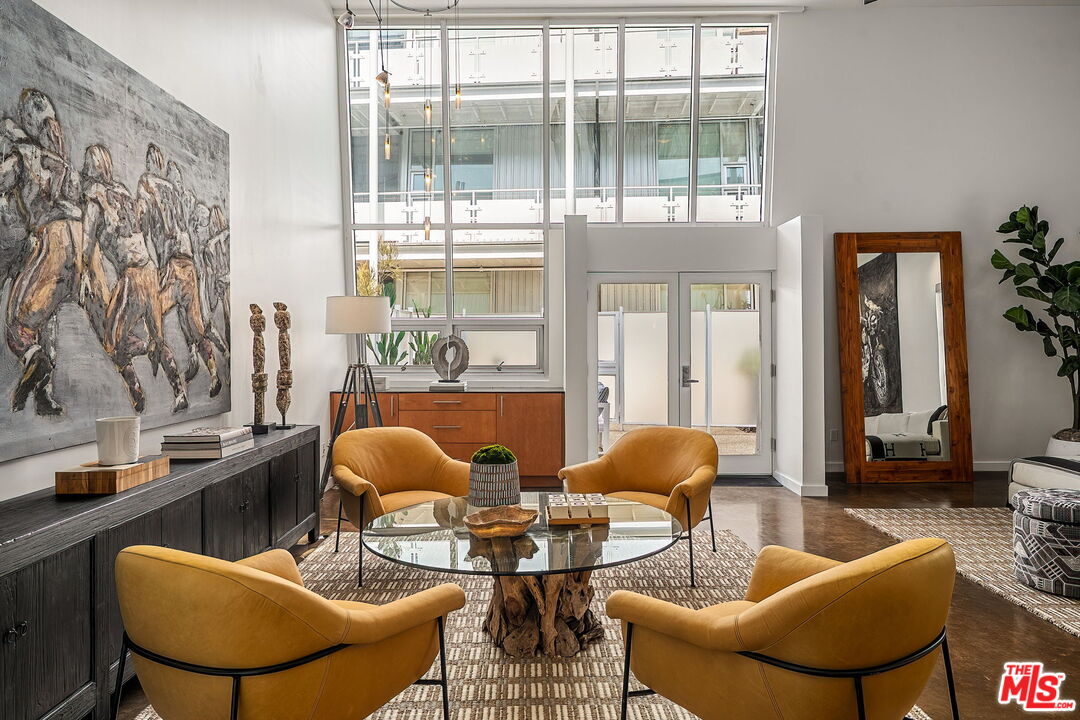 615 Hampton Dr Unit: C102