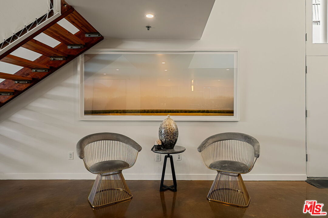615 Hampton Dr Unit: C102