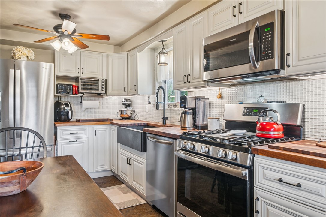 1131 Brookside Dr