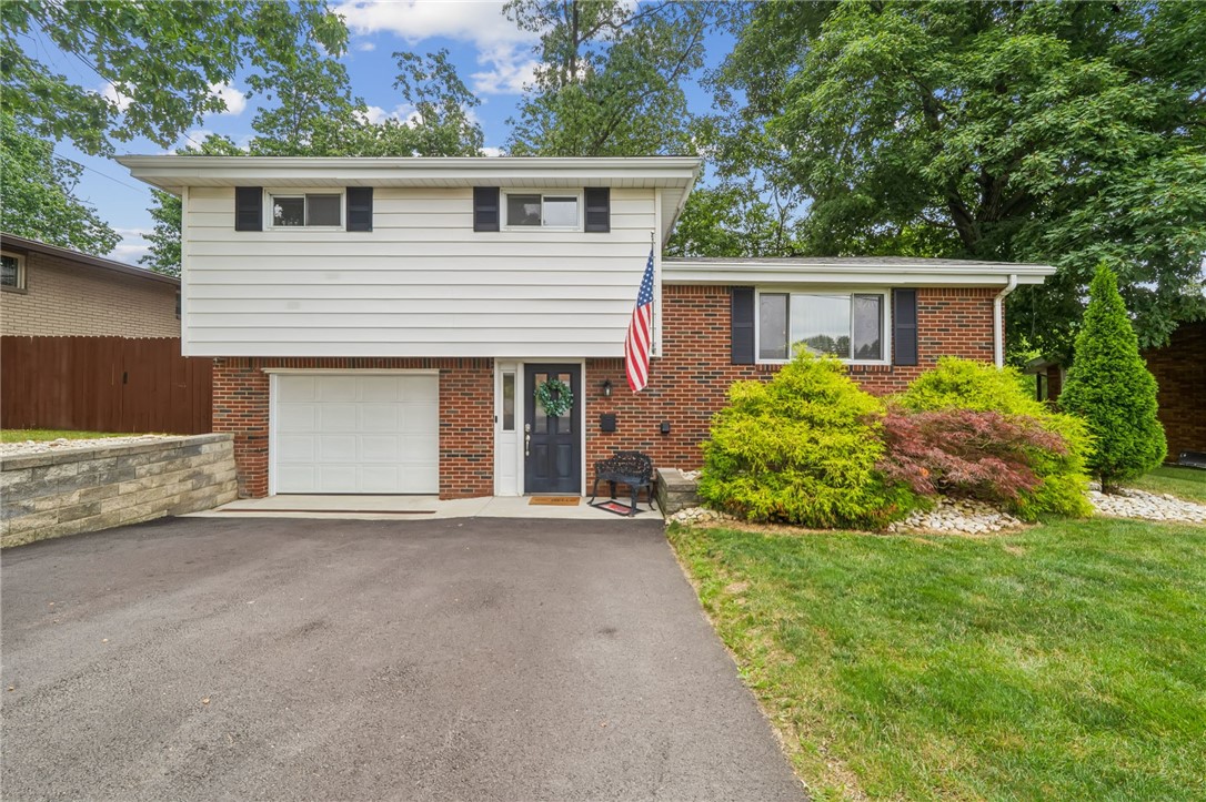 1131 Brookside Dr