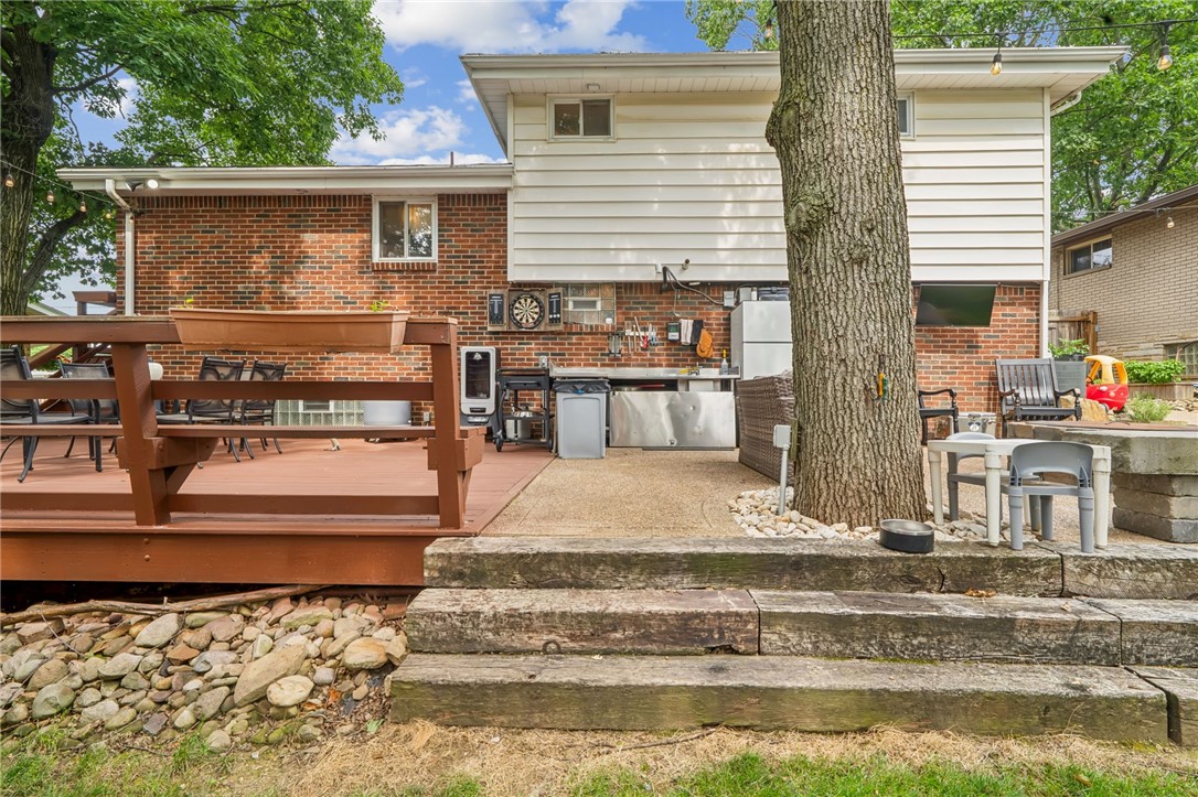 1131 Brookside Dr