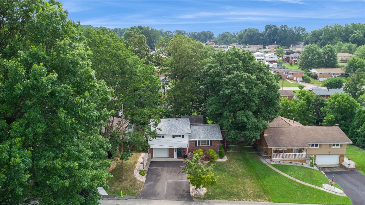 1131 Brookside Dr