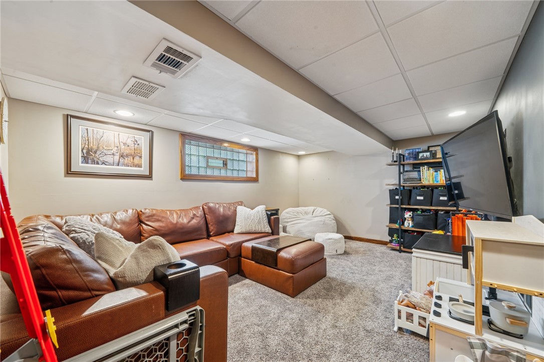 1131 Brookside Dr