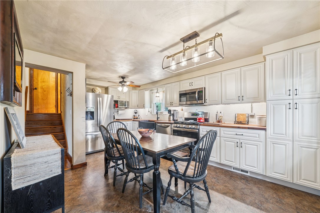 1131 Brookside Dr