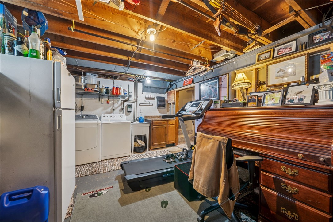 1131 Brookside Dr