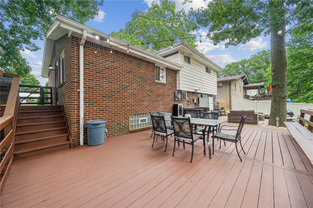 1131 Brookside Dr