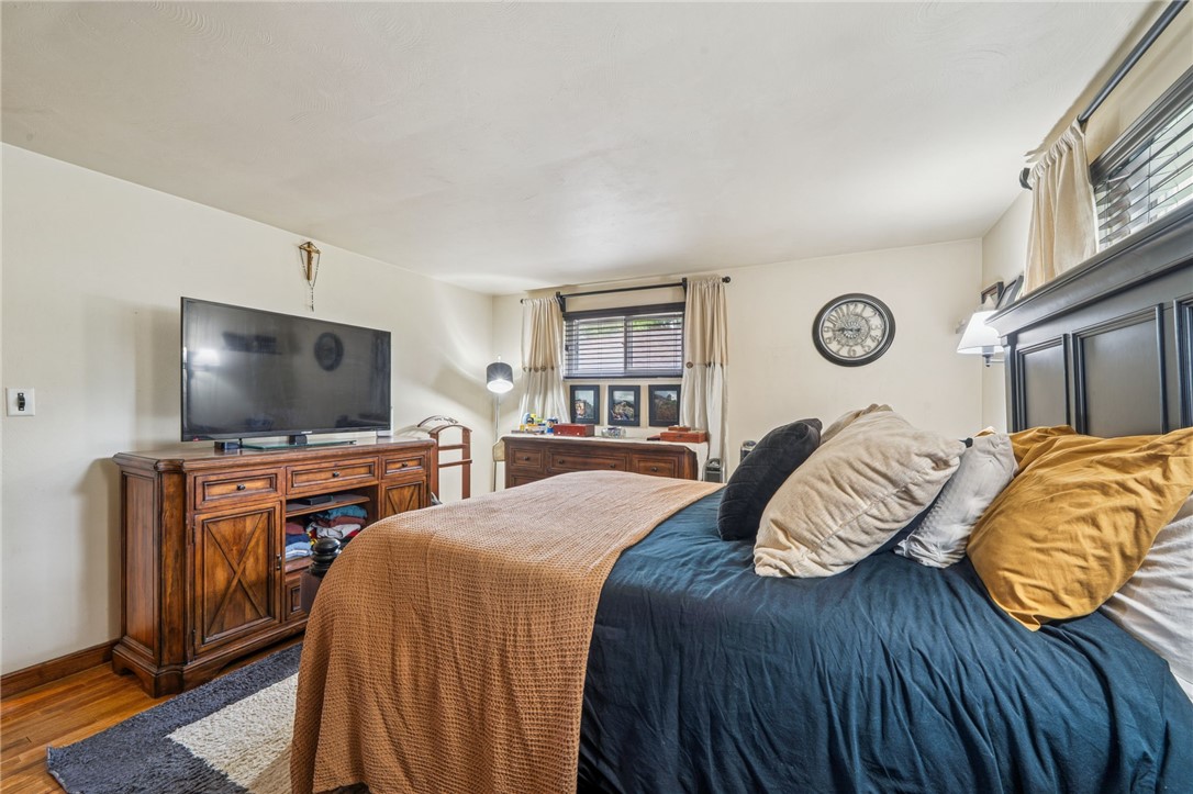 1131 Brookside Dr