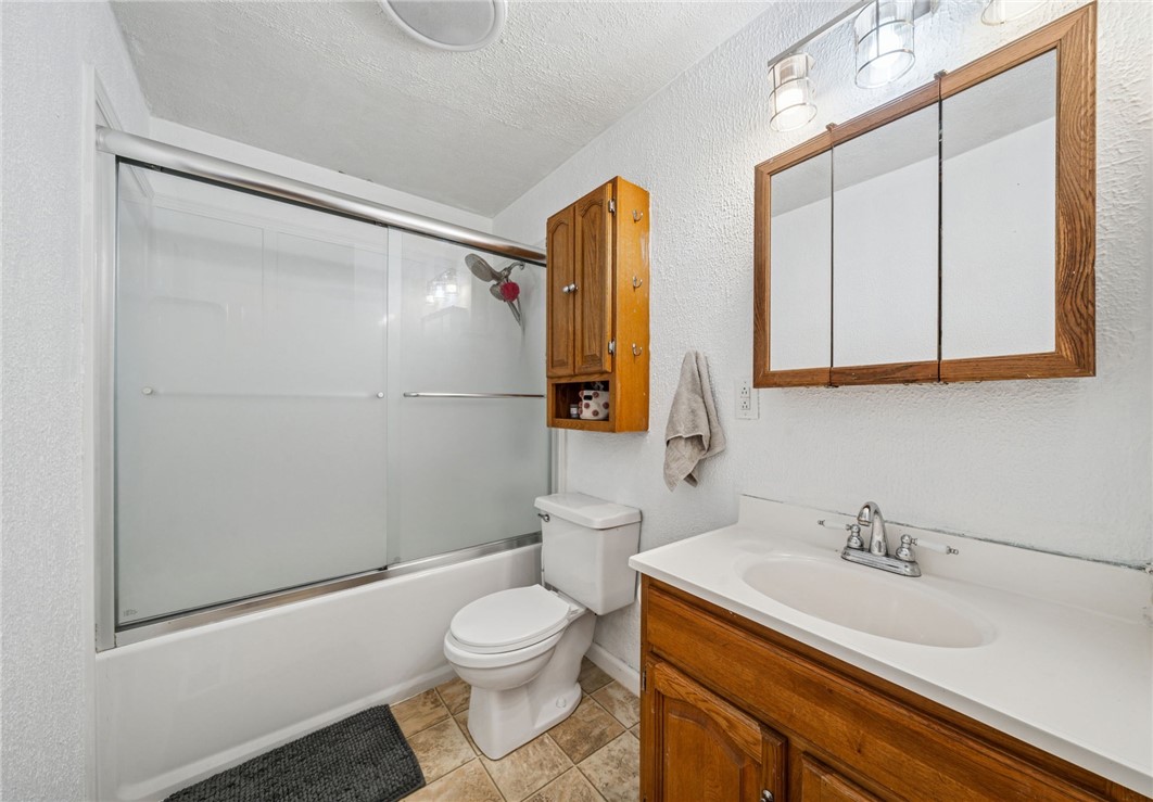 125 Mohawk Dr