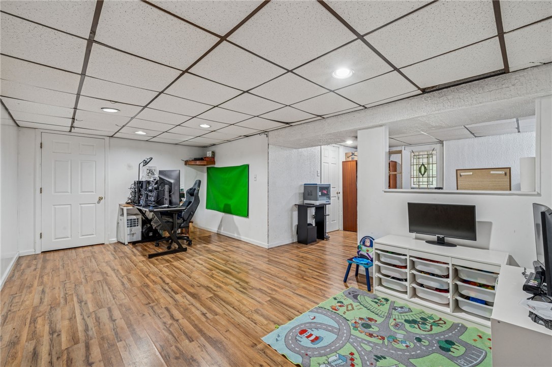 125 Mohawk Dr
