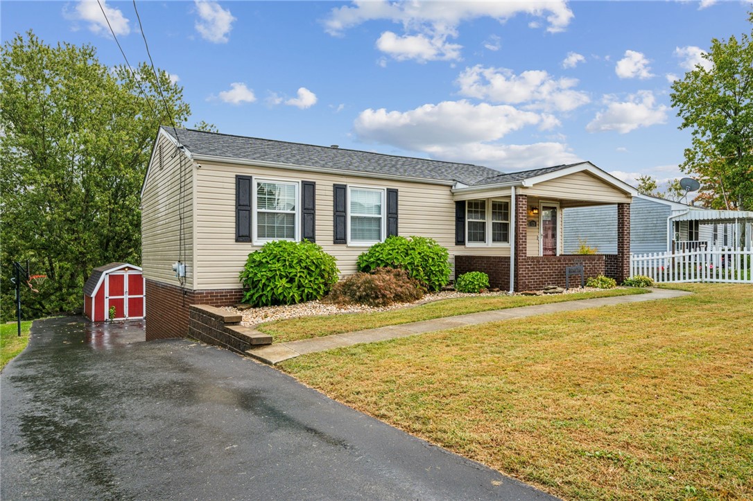 125 Mohawk Dr