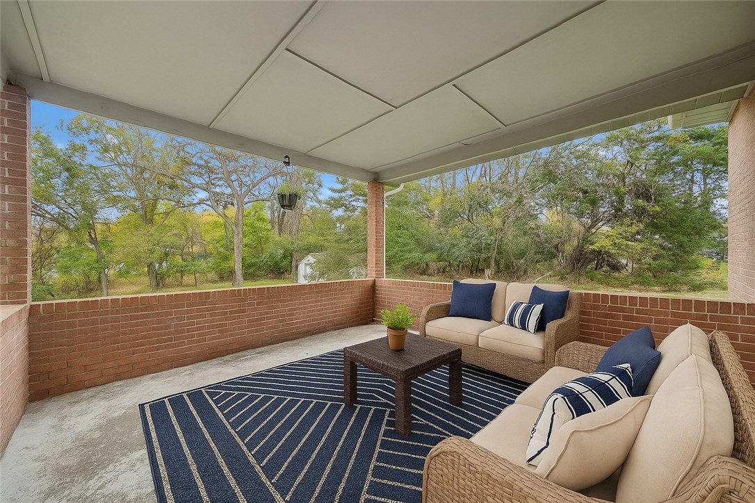 117 Darrow Rd