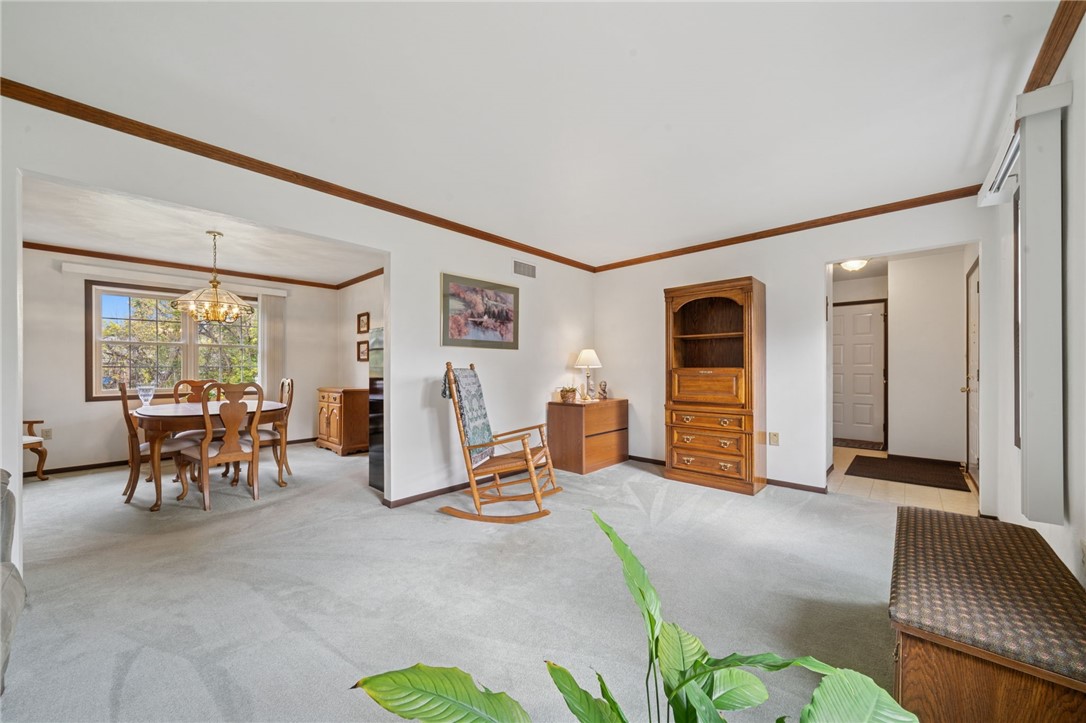 117 Darrow Rd