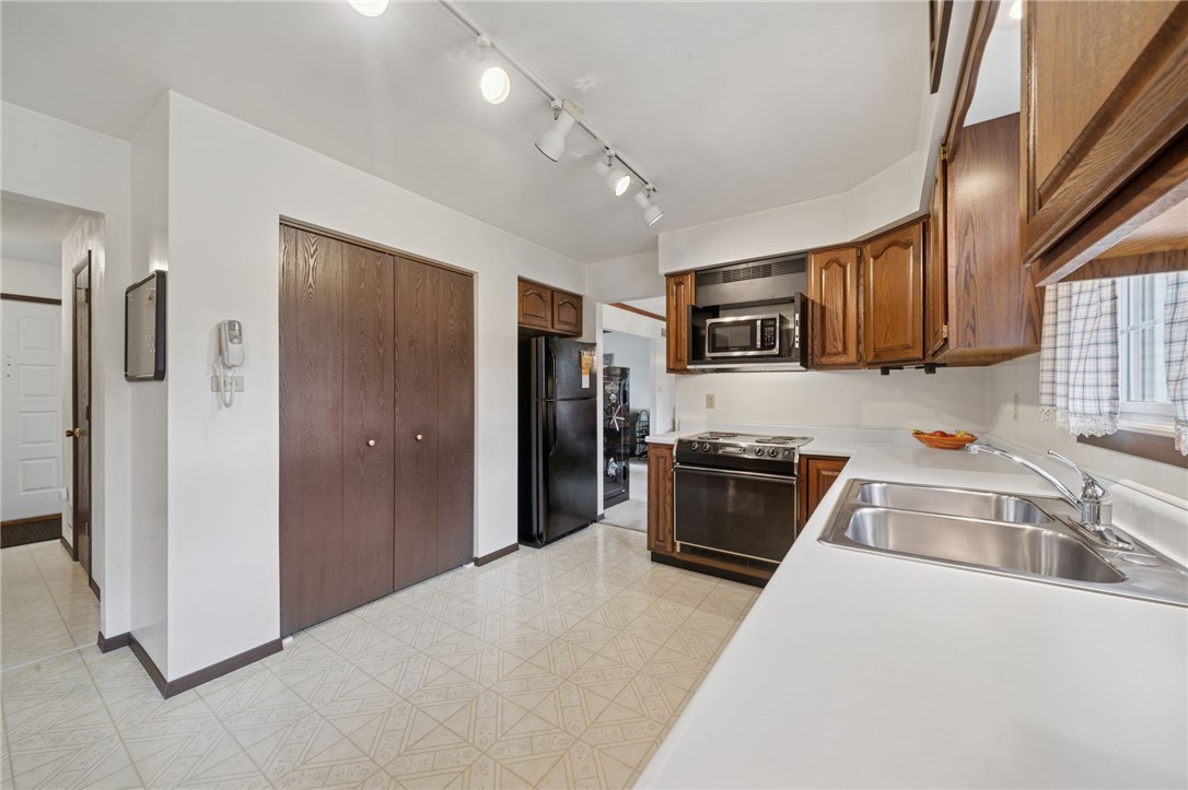 117 Darrow Rd