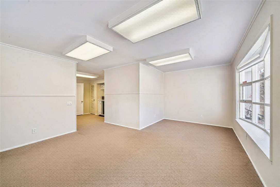 108 S Saint Clair St B