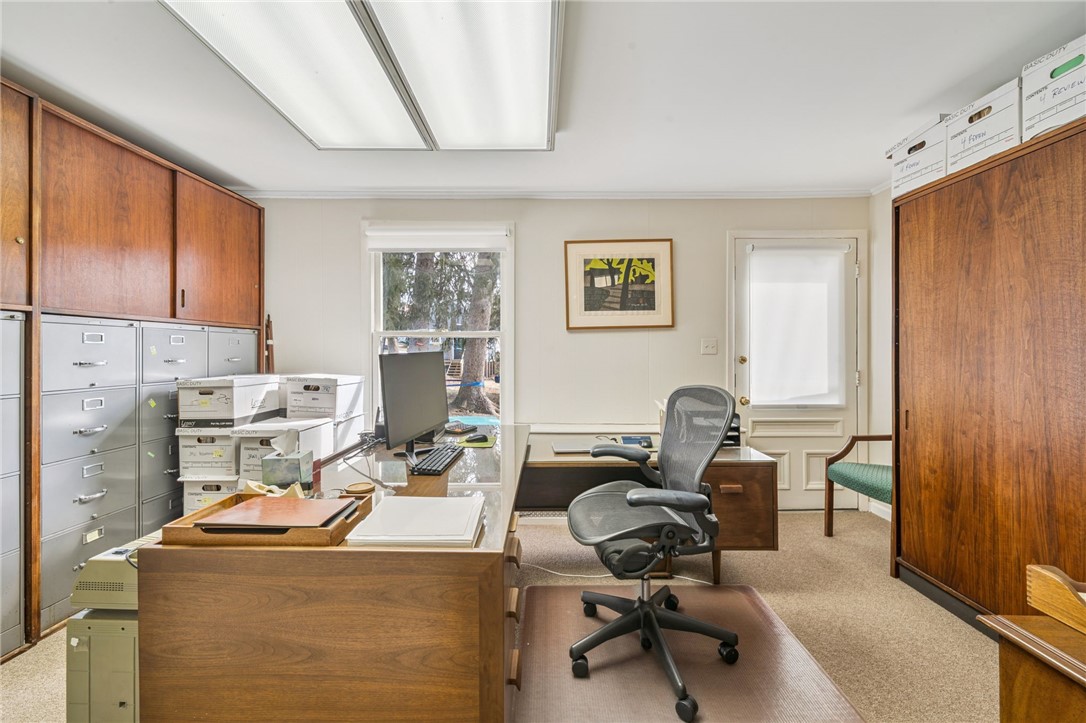 108 S Saint Clair St B