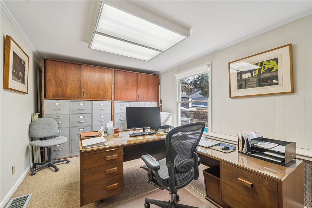 108 S Saint Clair St B