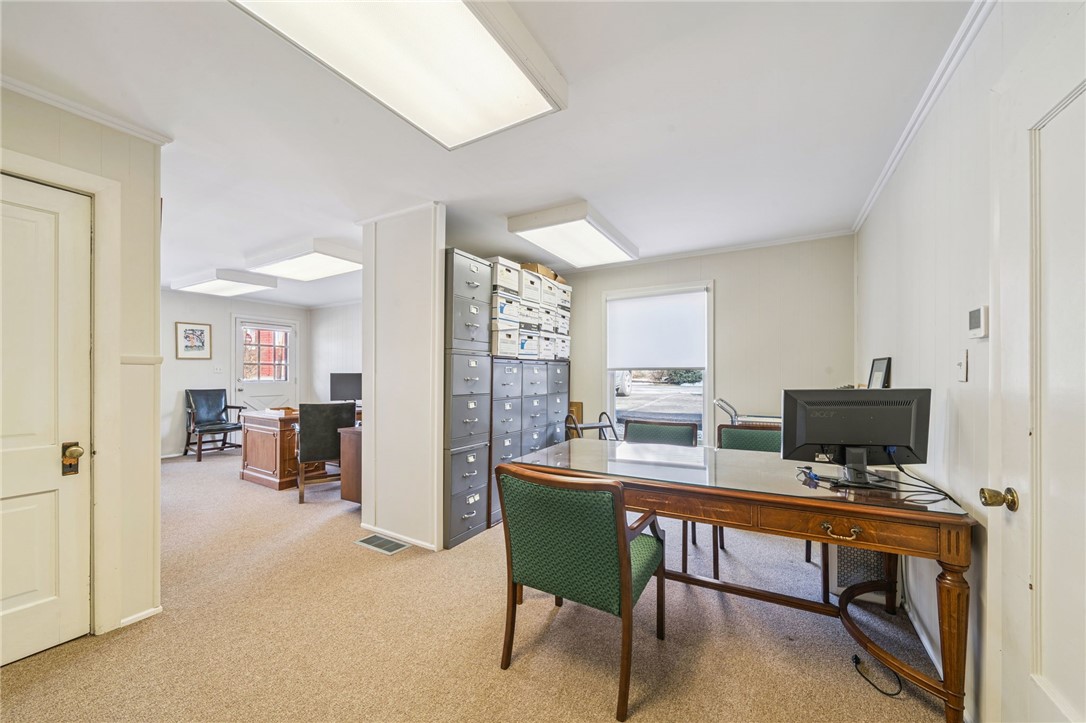 108 S Saint Clair St