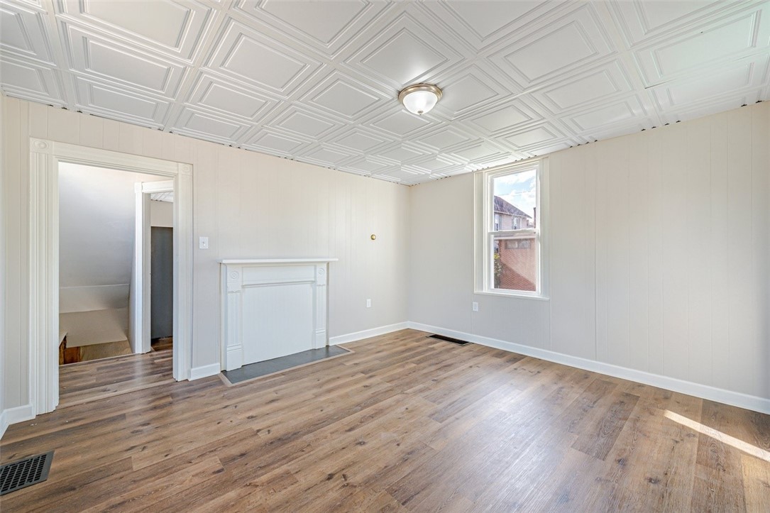 212 Penn St