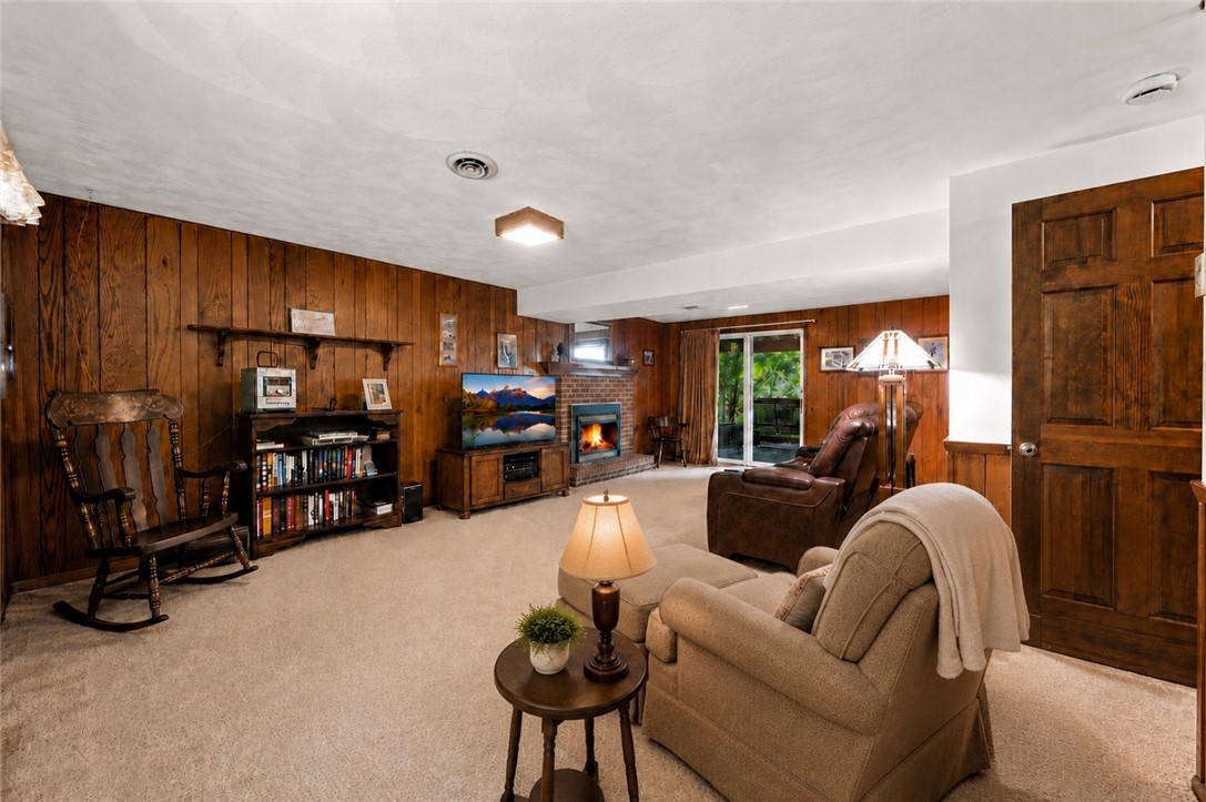 109 Deerfield Road