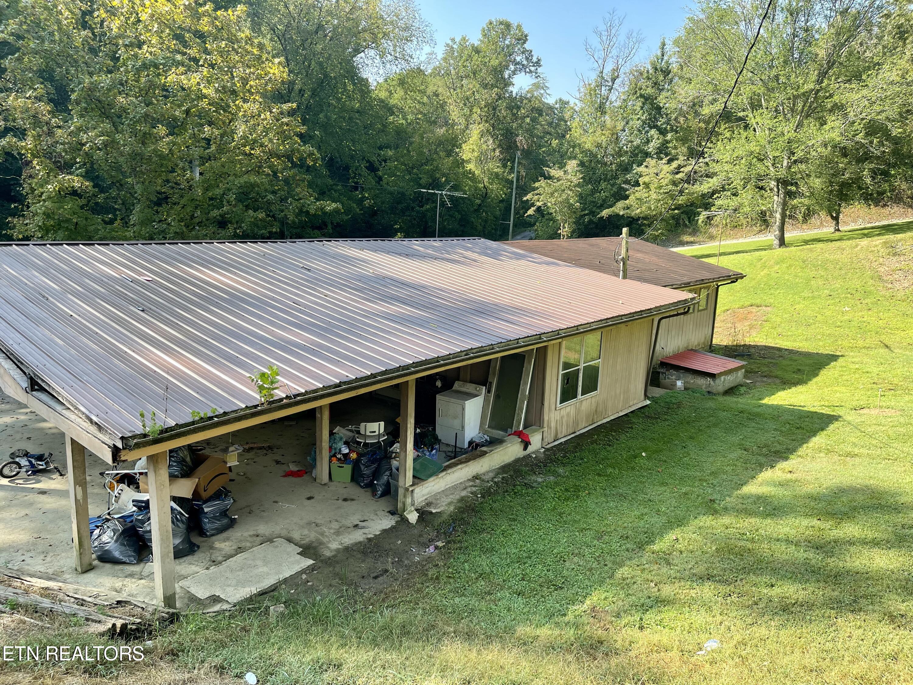 245 N Dark Hollow Rd N Rd