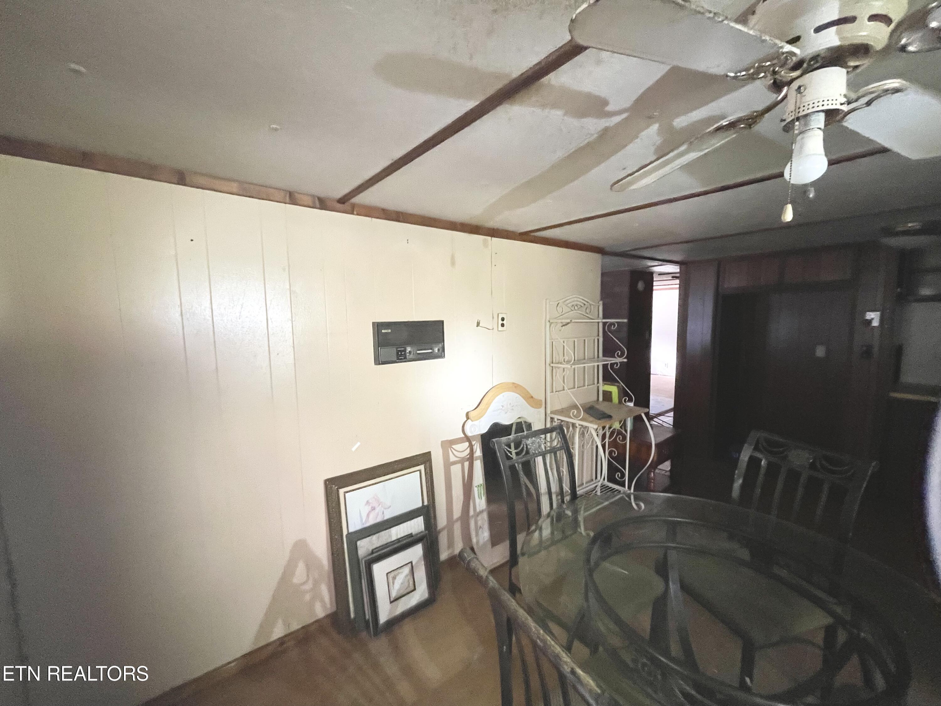 245 N Dark Hollow Rd N Rd