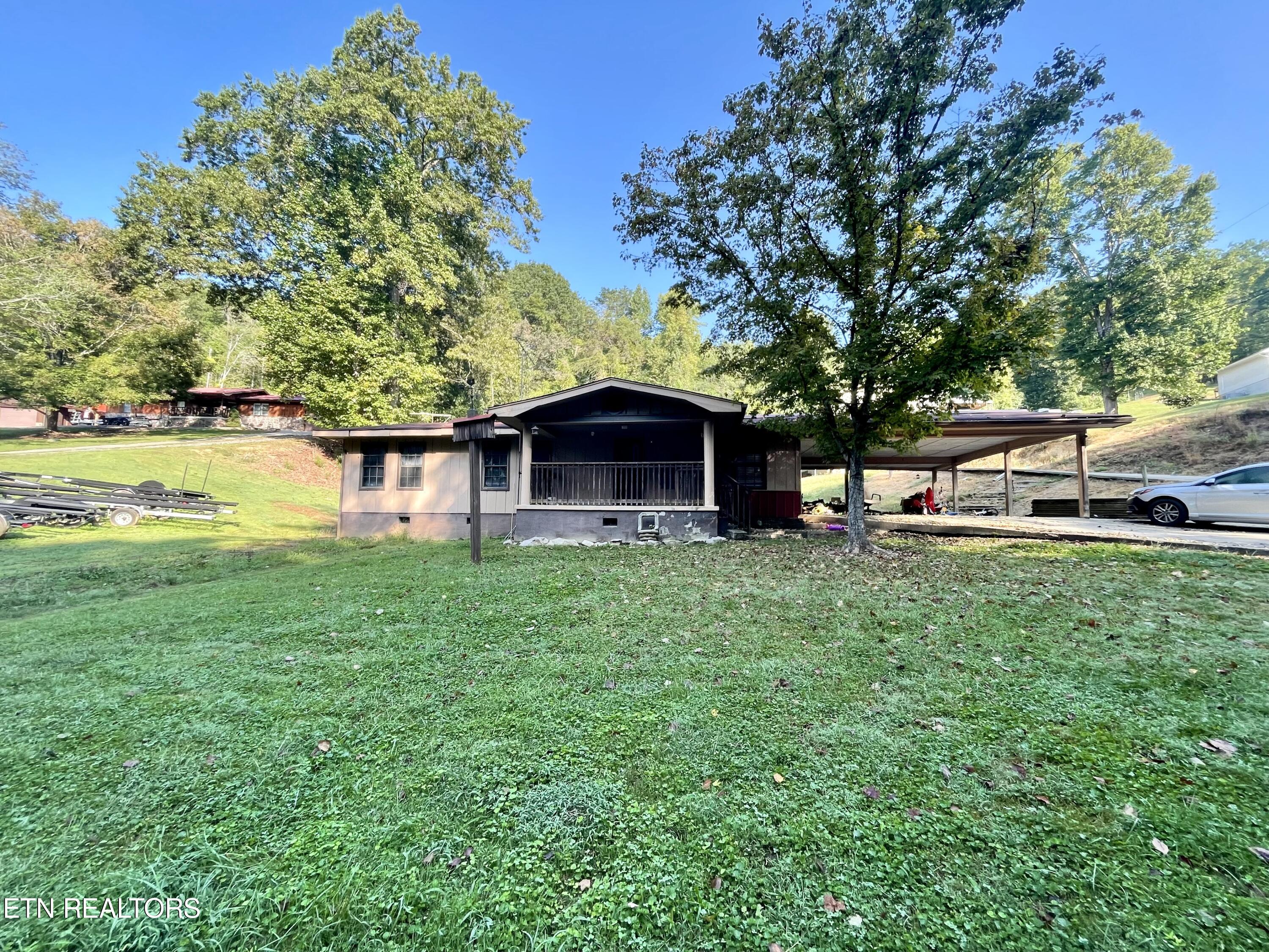 245 N Dark Hollow Rd N Rd