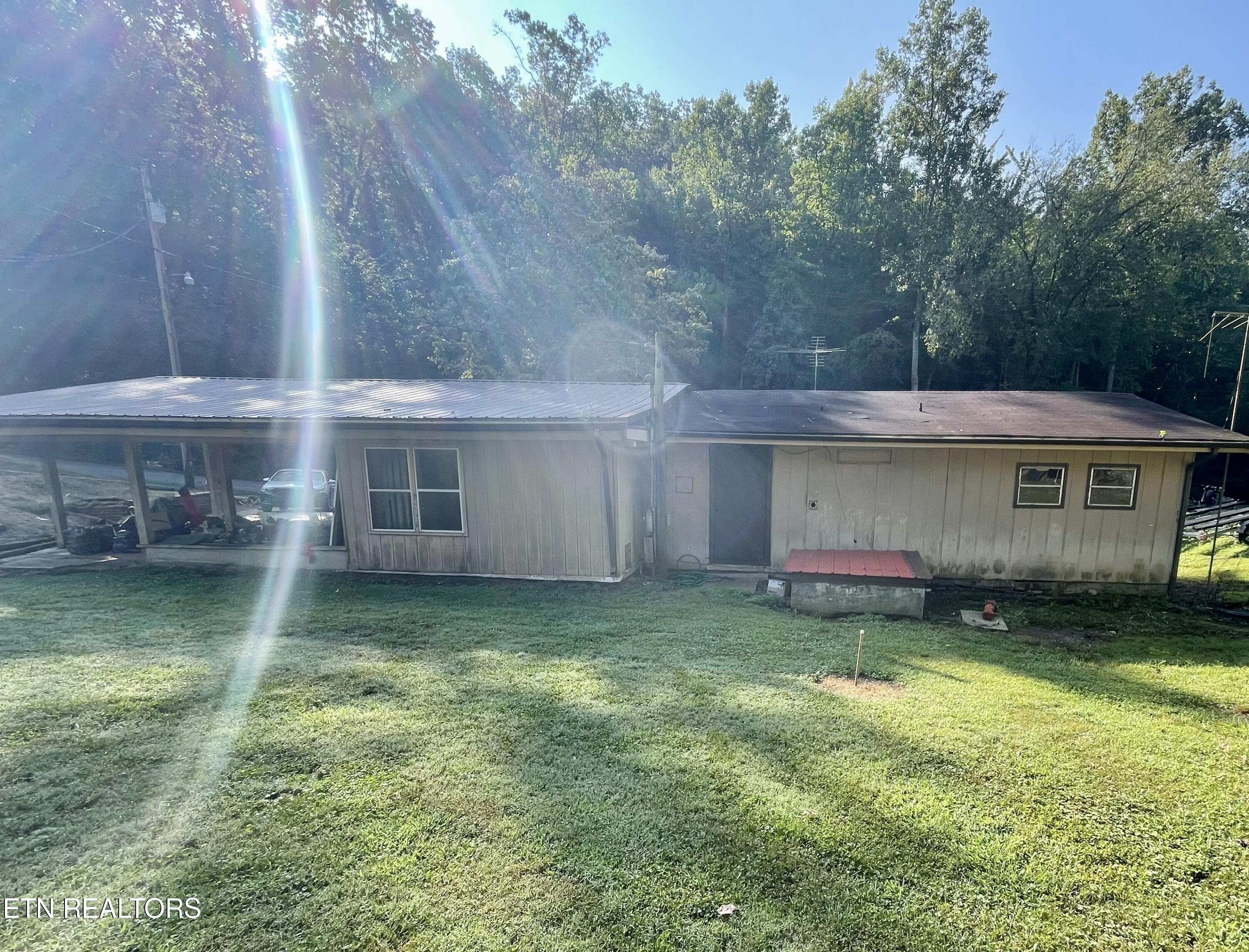 245 N Dark Hollow Rd N Rd