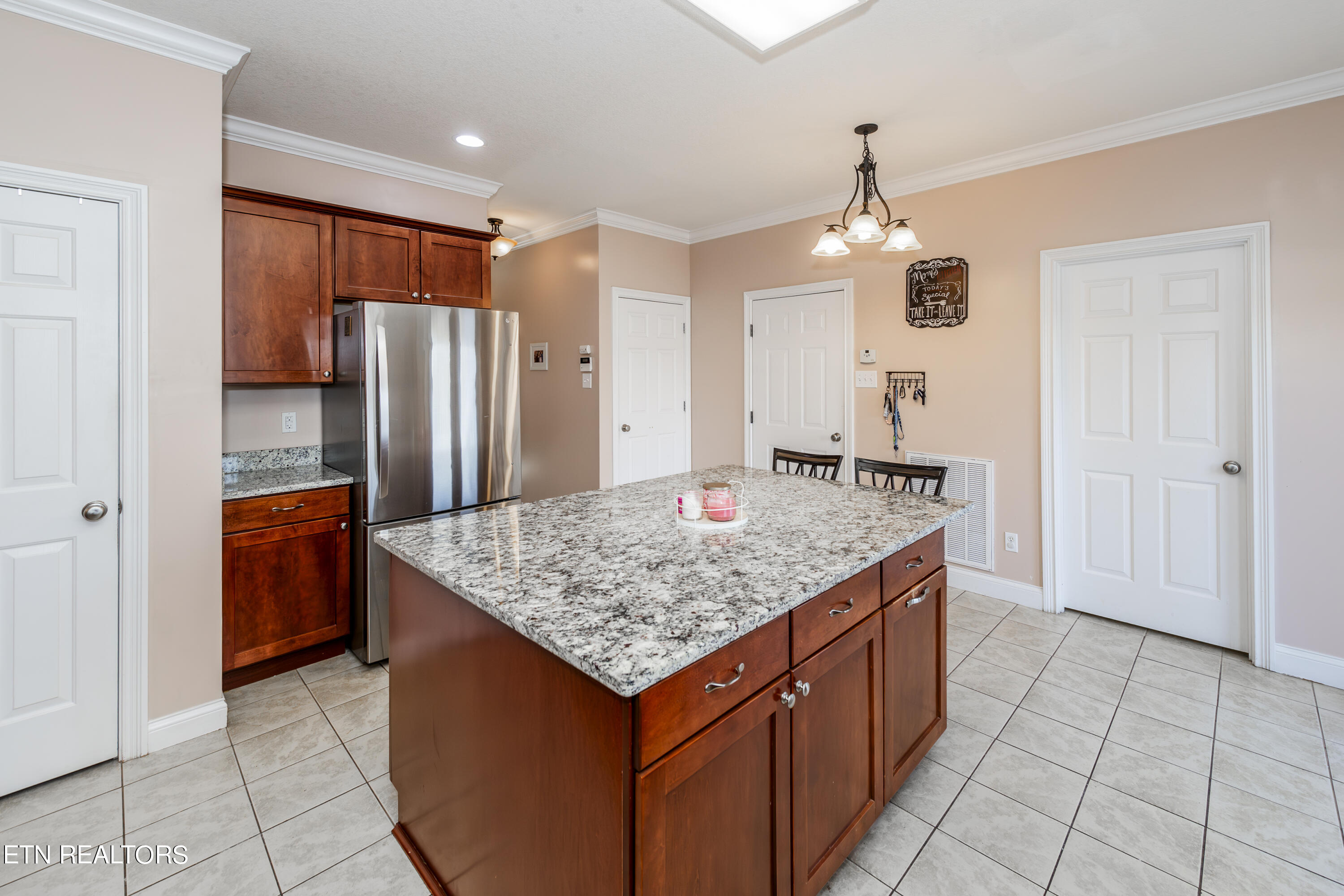 3015 Oakleigh Township Drive