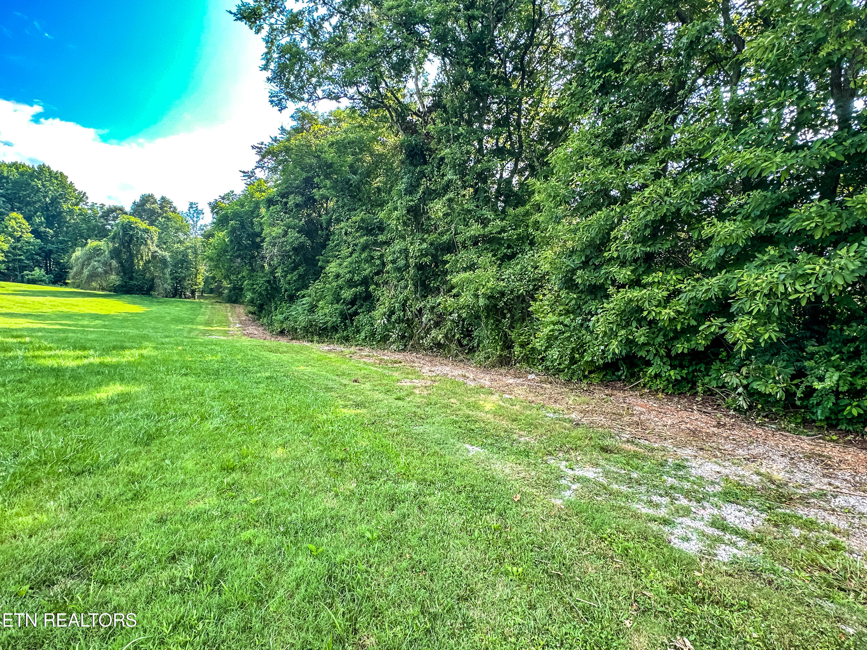 Tobby Hollow Lane