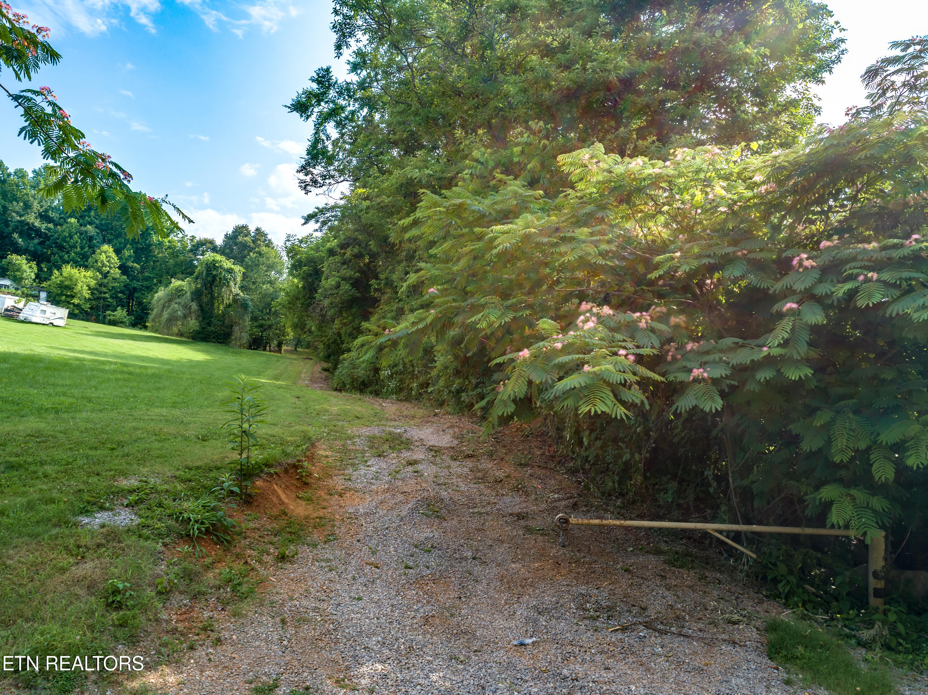 Tobby Hollow Lane
